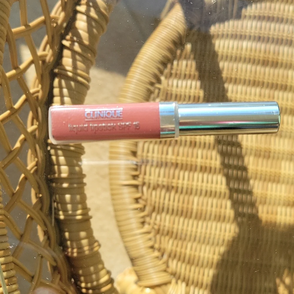 Clinque travel size eye shadows, blush and liquid lipstick